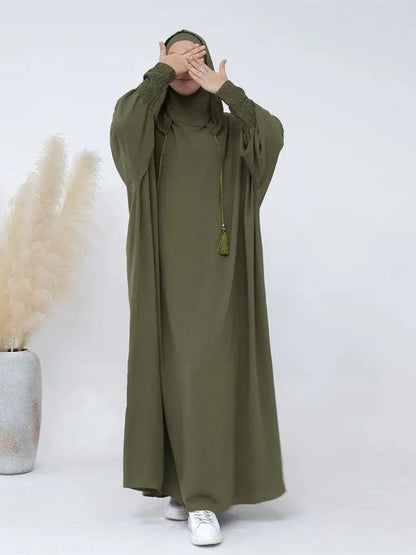 NEU Abaya mit Kapuze / In 10 Farben erhältlich